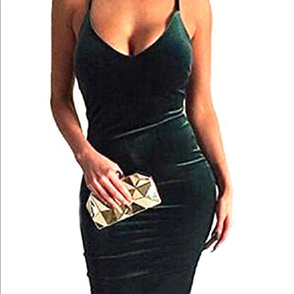Green velvet body con mini dress
